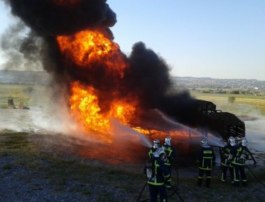 Απονομή Πτυχίων Σμηνιτών Πυροσβεστών του Σχολείου Πυρασφάλειας της Πολεμικής Αεροπορίας (φωτό)